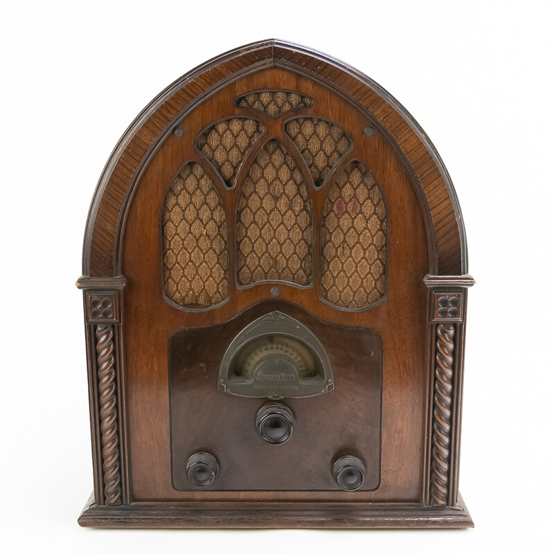 An arched wooden cathedral radio