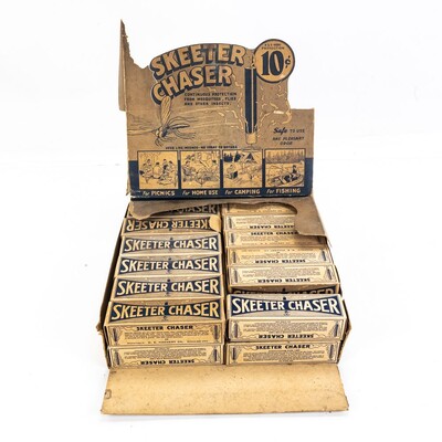 Box of Vintage "Skeeter Chasers" Insect Control