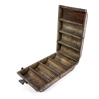 Antique Bread Loaf Baking Pan/Mold