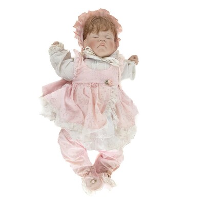 Lee Middleton "First Moments" Sleeping Baby Doll