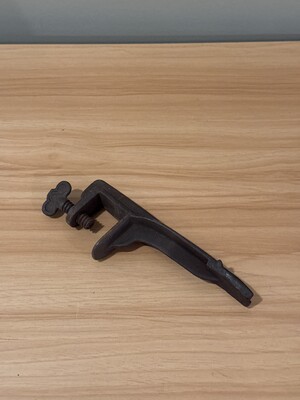 Dark metal clamp