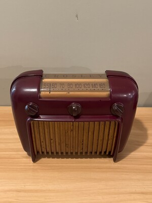 Crosley Model 9-104W 'Coloradio' Table Radio