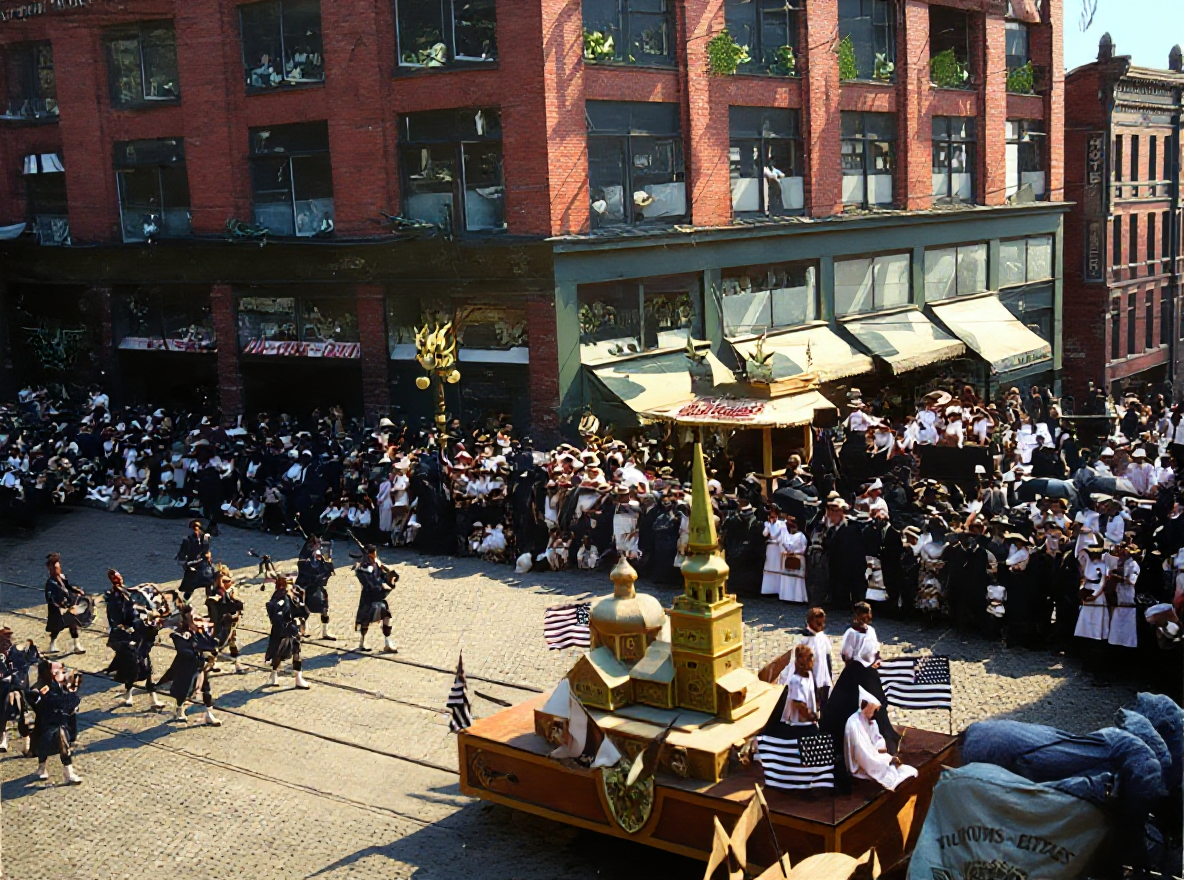 Pipers and Greek Church float, Golden Potlatch parade, 1912
